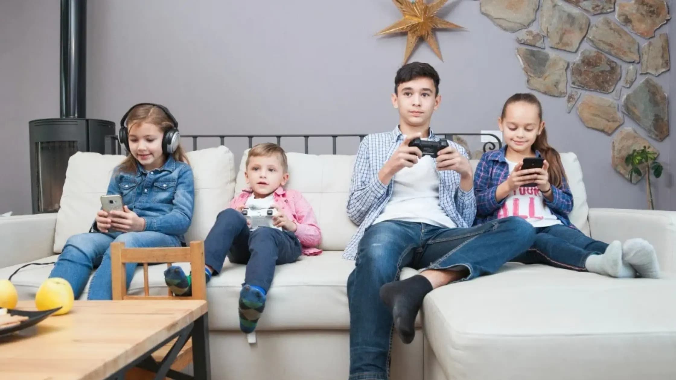 5 Easy Tips to Help Manage Kids Phone Addiction